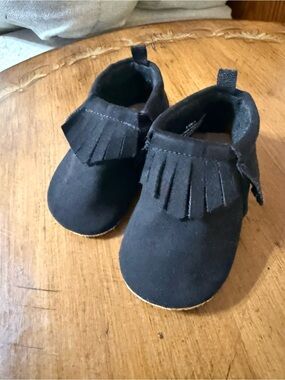 2 for $10 Old Navy Black Toddler Fringe Moccasins